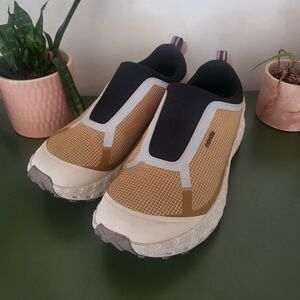 Men's Norda Tan and Black Trail Running Shoes